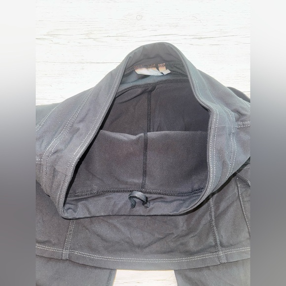 Athleta Bettona 2 in 1 Skirt Capri Legging Combo L - Picture 6 of 10